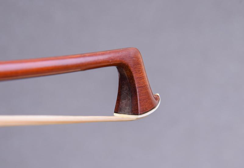 Béla Szepessy violin bow 1920